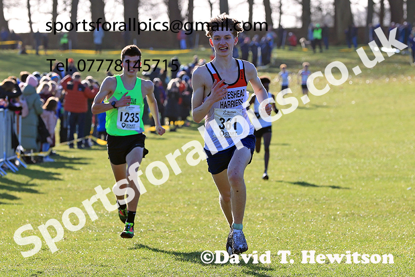 Mens under-17s 2025 Northern Cross Country Champs, Tatton Park, Knutsford, Cheshire. Photo: David T. Hewitson/Sports for All Pics